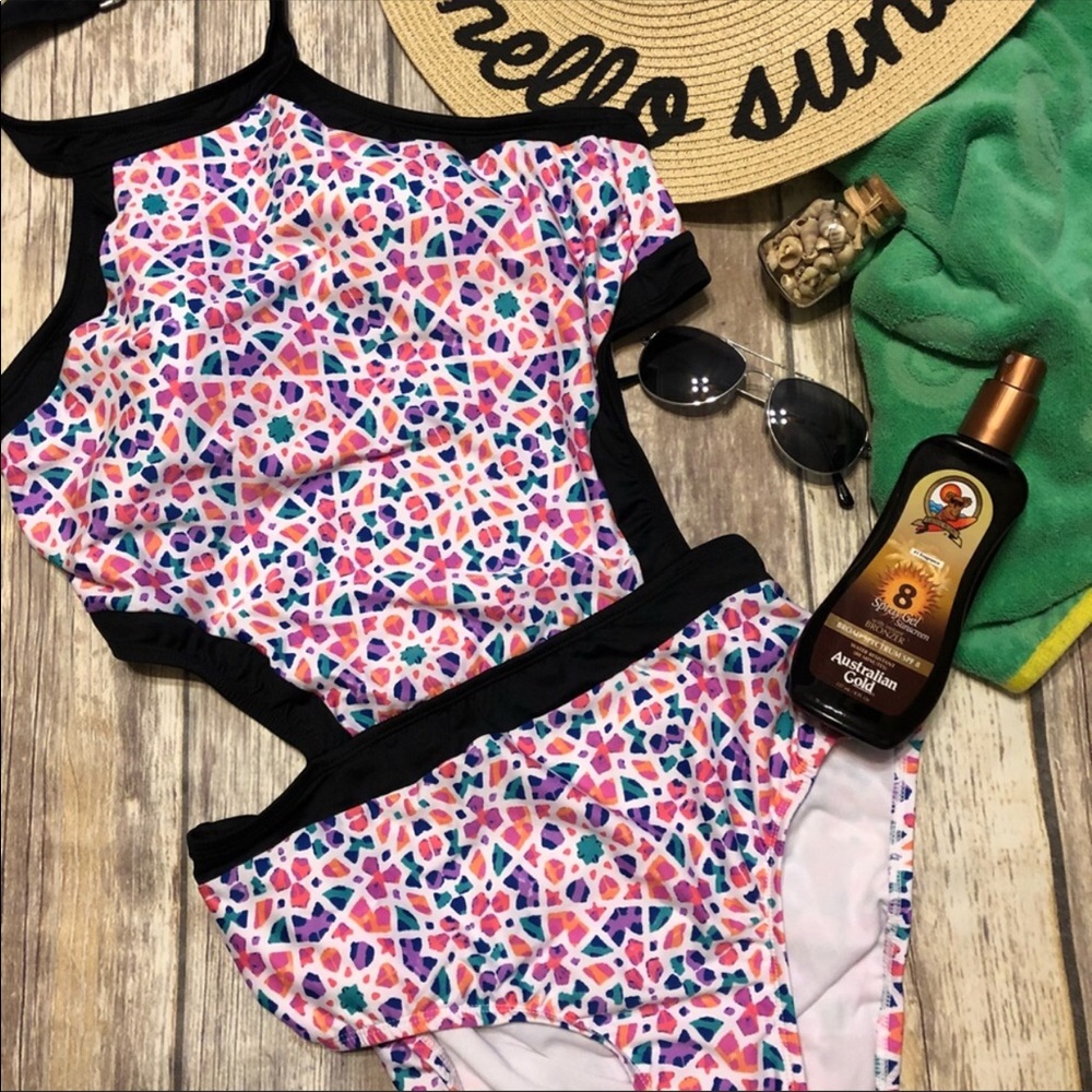 NWOT Clean Water L Multicolor Swim Suit